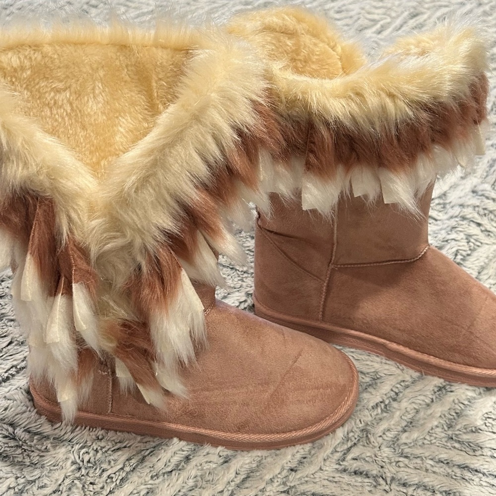 Warm Sherpa cozy lined boots